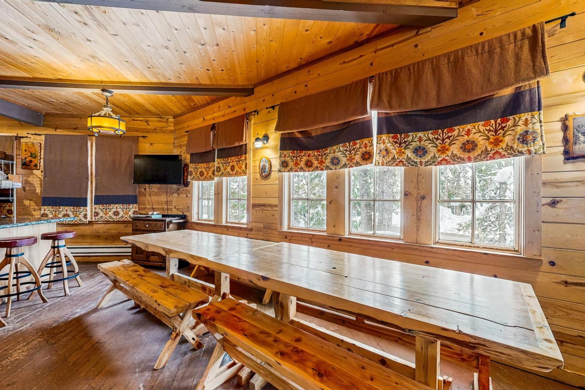 Flying Stag: Main Lodge Гавърнмънт Кемп Екстериор снимка