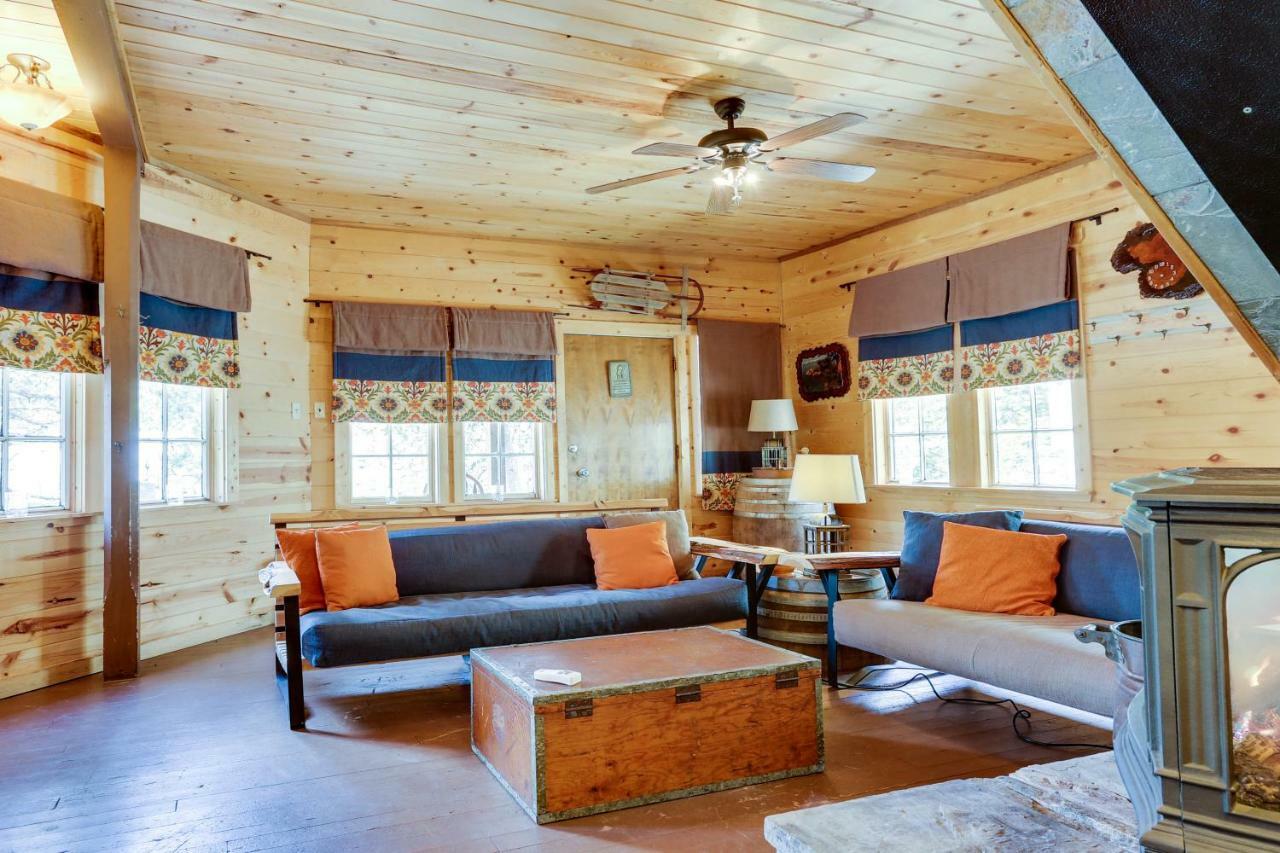 Flying Stag: Main Lodge Гавърнмънт Кемп Екстериор снимка