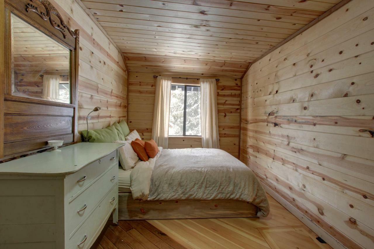 Flying Stag: Main Lodge Гавърнмънт Кемп Екстериор снимка