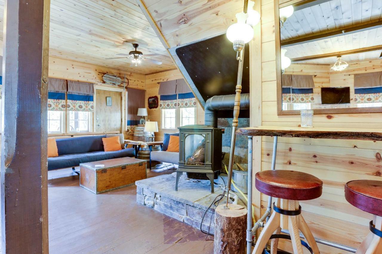 Flying Stag: Main Lodge Гавърнмънт Кемп Екстериор снимка
